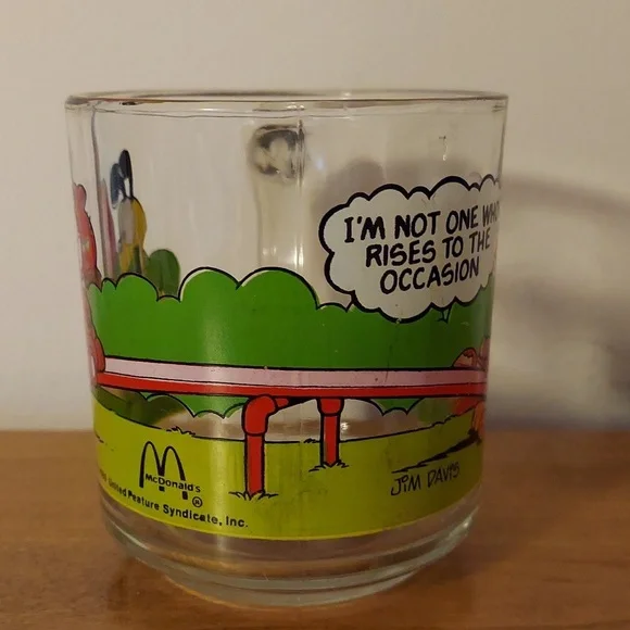 Vtg.1978 Garfield McDonald's Glass Mugs - Picture 3 of 16